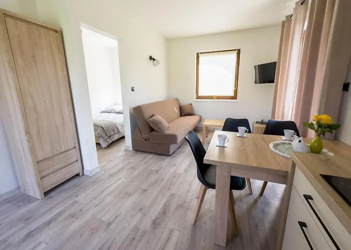 Przystanek G&s Nyaraló Mikoszewo